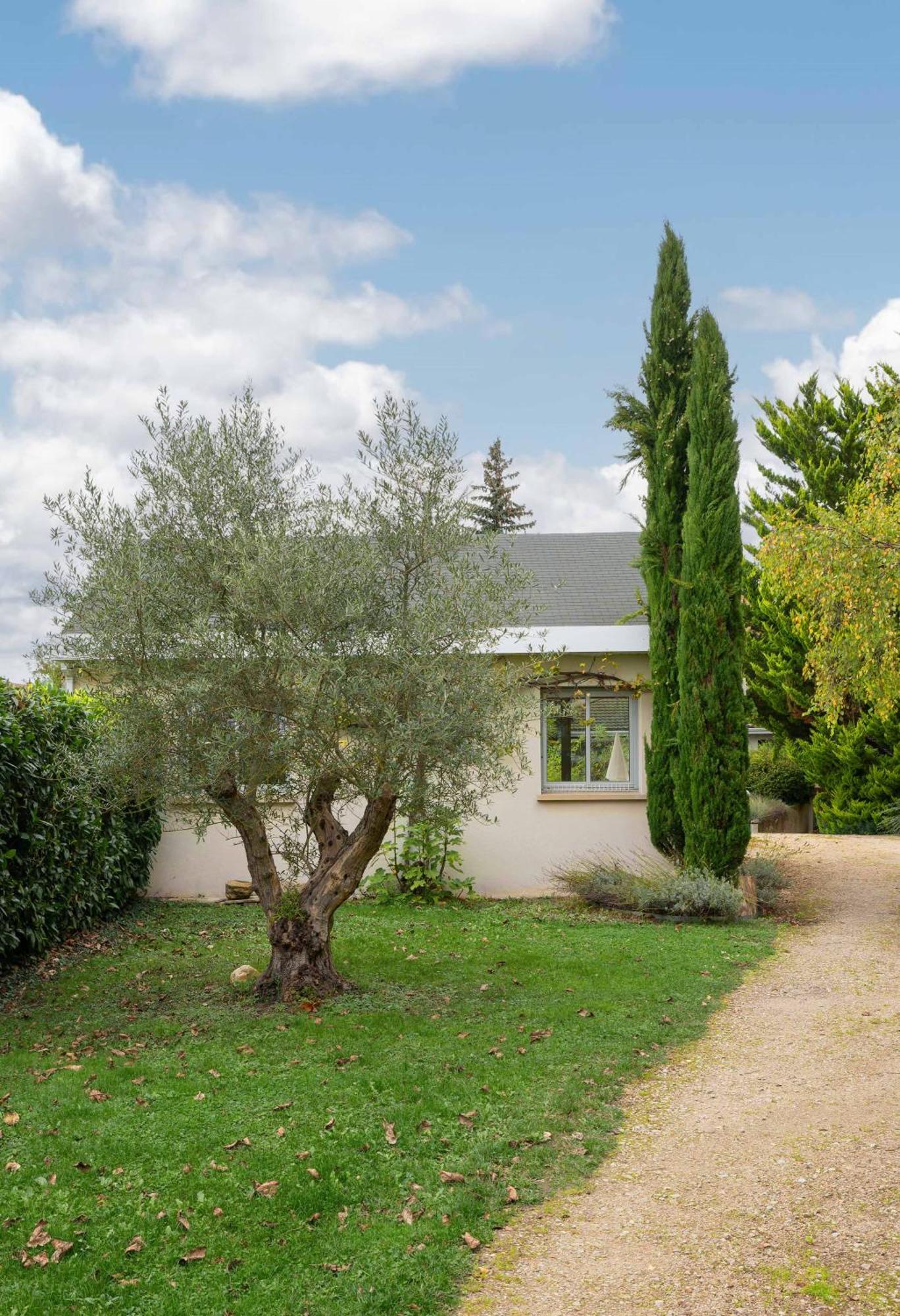 La Petite Maison Gannat Exterior foto